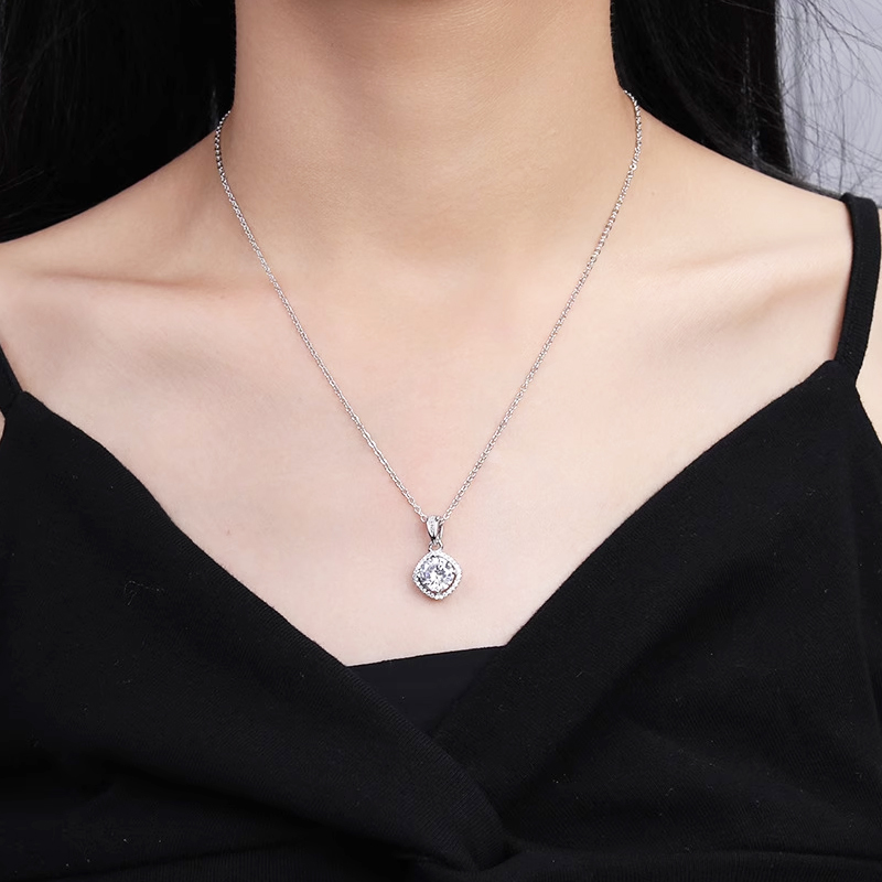 สร้อยคอโมอิสซาไนต์ทรงกลม 0.5-2 - Charm Necklace Dainty บทวิจารณ์และราคา