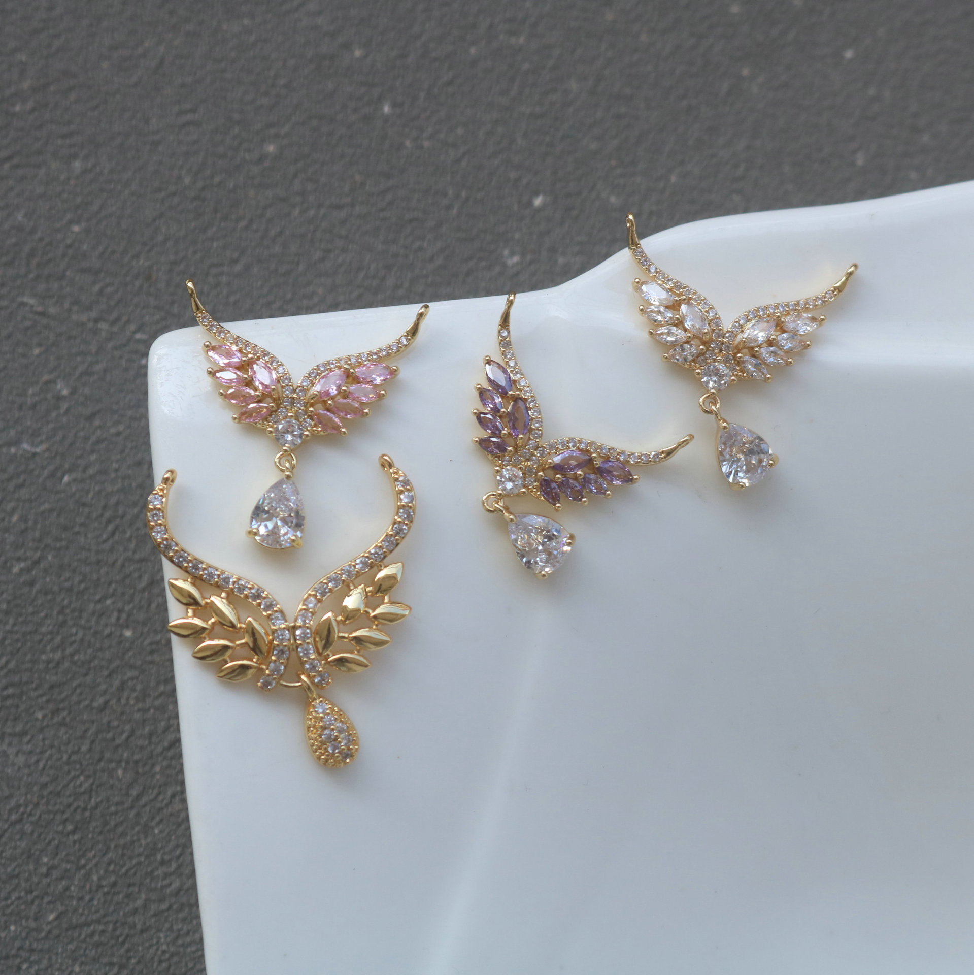 จี้รูปหยดน้ำประดับเพชรซิรคอนฝั - Women Accessories Dropshipping บทวิจารณ์และราคา