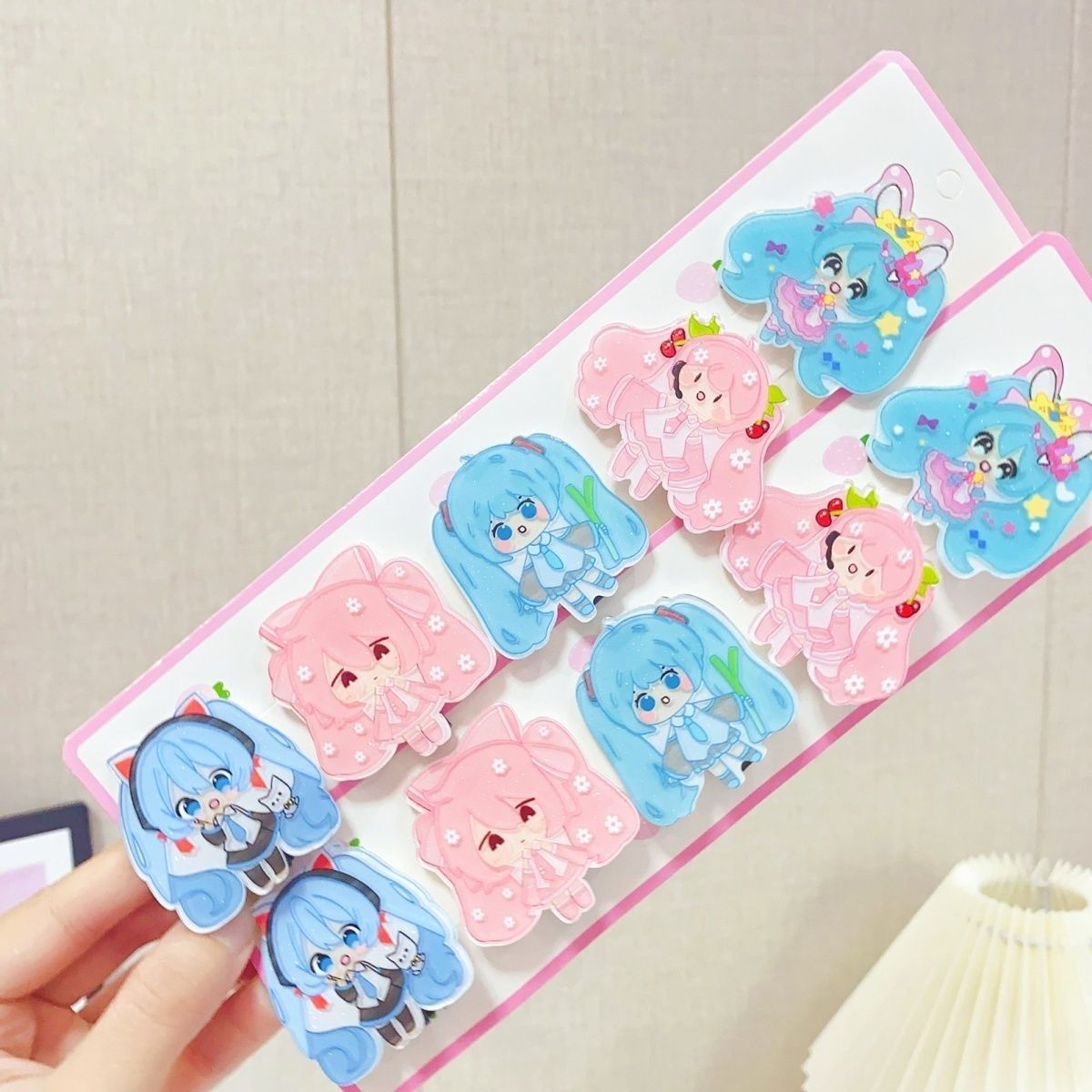 กิ๊บติดผมการ์ตูนฮัตสึเนะ มิกุ  - Women'S Accessories List บทวิจารณ์และราคา